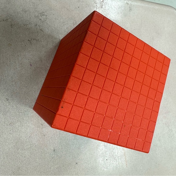 Math manipulatives - Picture 8 of 11